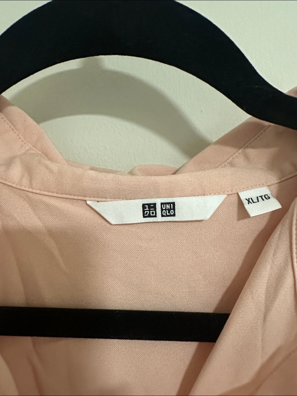 Uniqlo RAYON LONG SLEEVE BLOUSE - Picture 4 of 8
